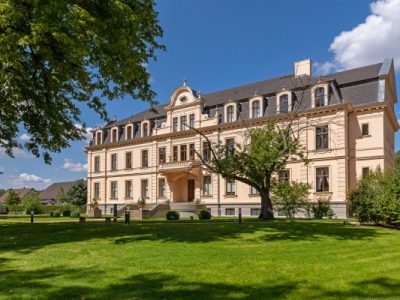 Schloss Ribbeck im brandenburger Havelland, 200 Jahre Theodor Fontane, Birnbaum, Wanderung durch die Mark Brandenburg